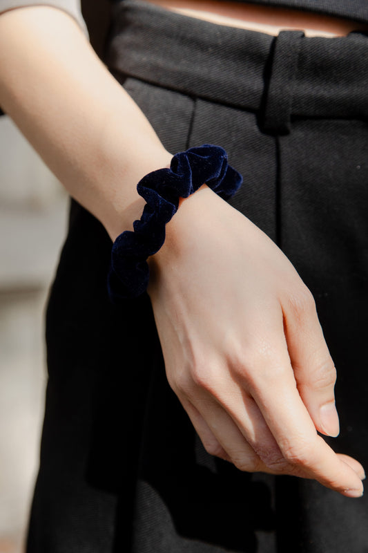 Chouchou en velours bleu nuit