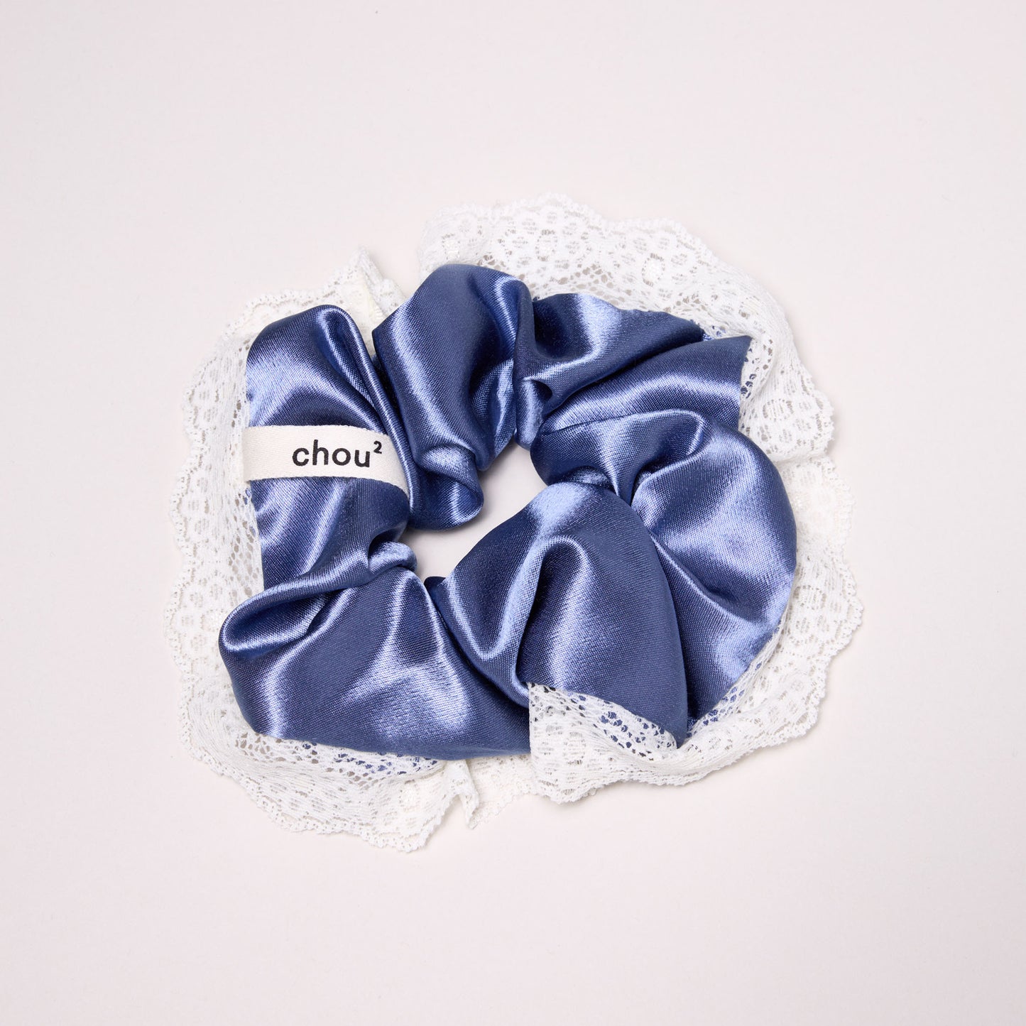 Chouchou satin bleu - collerette dentelle blanche