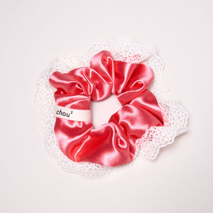 Chouchou satin rose - collerette dentelle blanche