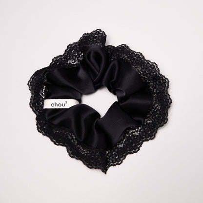 Chouchou satin noir - collerette dentelle noire