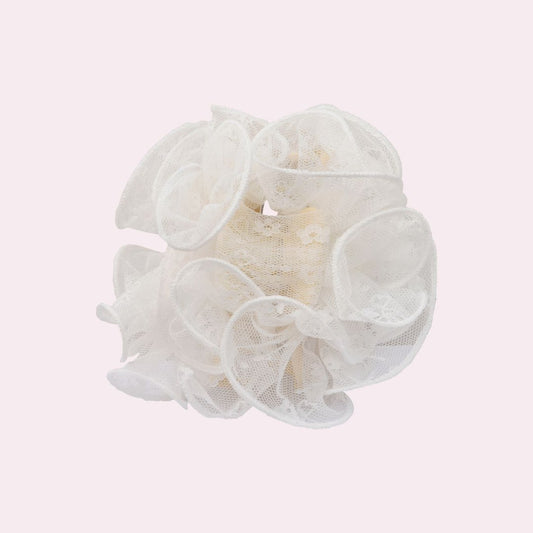 Maxi pince fleur en dentelle blanche