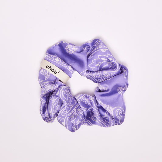 Chouchou en satin imprimé lilas - motif foulard