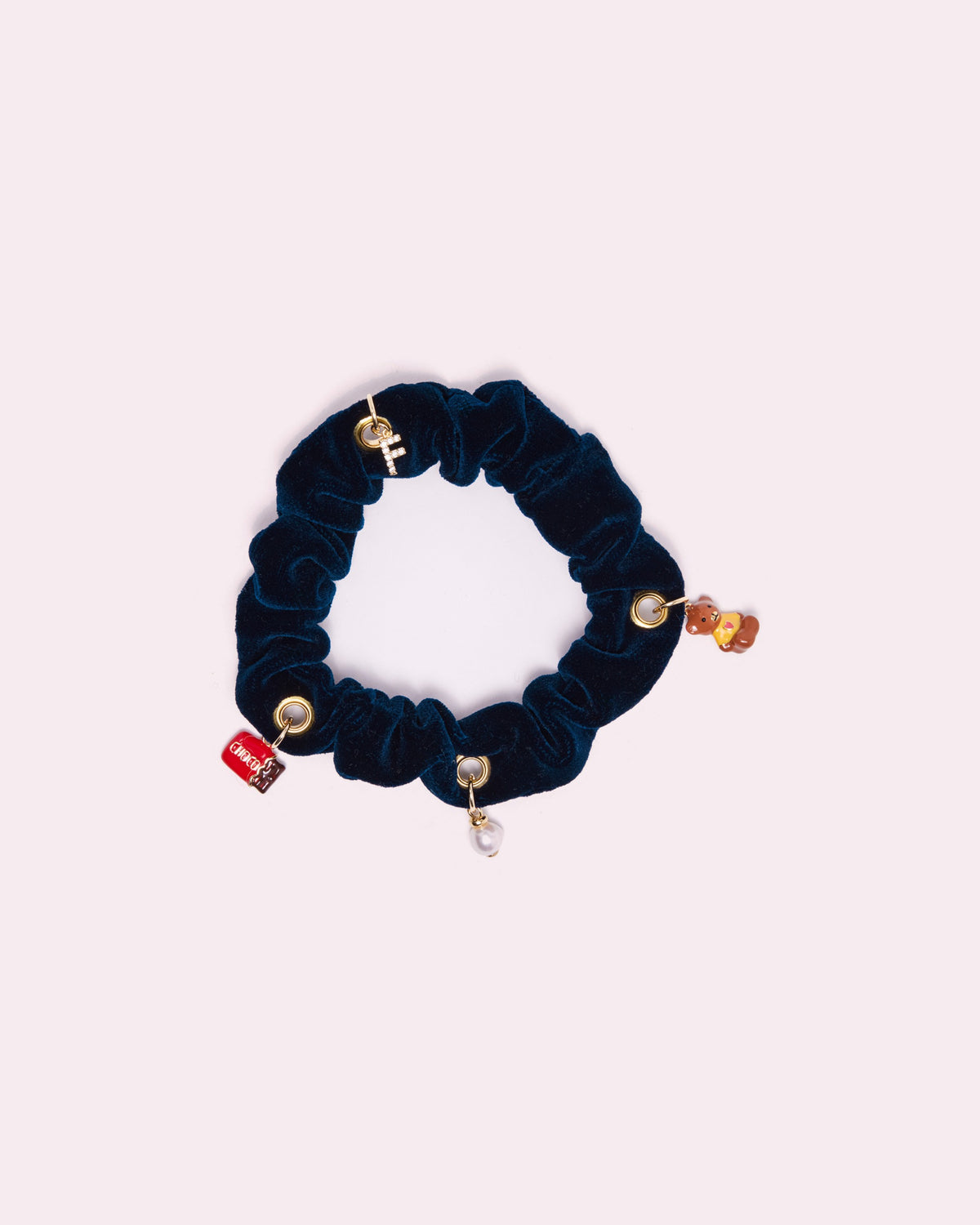 Mini chouchou en velours bleu - personnalisable, avec ses charms
